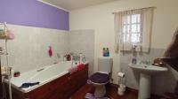 Main Bathroom - 7 square meters of property in Eastleigh