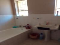 Bathroom 1 of property in Pioneer Park (Newcastle)