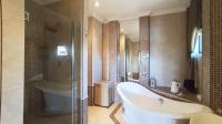 Main Bathroom - 14 square meters of property in Estate D' Afrique