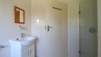 Main Bathroom - 7 square meters of property in Melodie