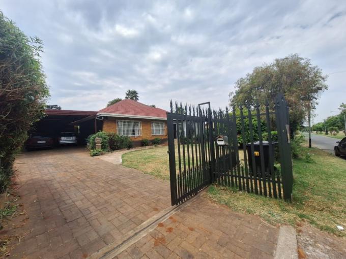 3 Bedroom House for Sale For Sale in Germiston - MR599728
