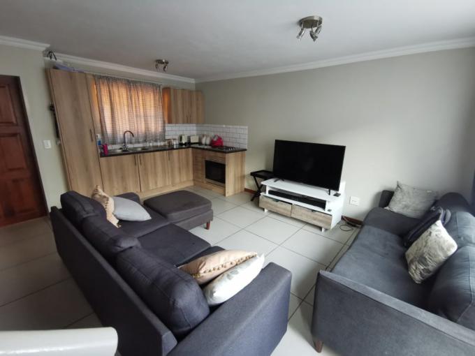 2 Bedroom Simplex for Sale For Sale in Pretoria North - MR599867