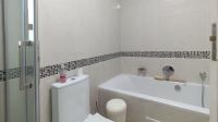 Main Bathroom - 6 square meters of property in Noordhang