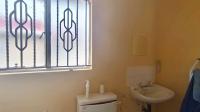 Main Bathroom - 6 square meters of property in Ormonde