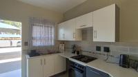 Kitchen - 10 square meters of property in Ravenswood