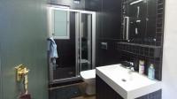 Bathroom 1 - 5 square meters of property in Victoria