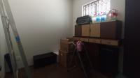 Bed Room 2 - 8 square meters of property in Victoria