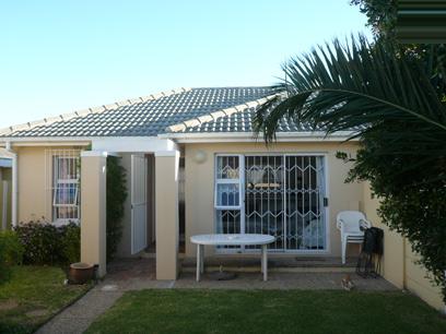 2 Bedroom House for Sale For Sale in Sunningdale - CPT - Private Sale - MR60271
