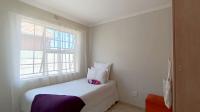 Bed Room 1 - 9 square meters of property in Chantelle