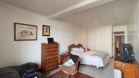 Bed Room 1 - 29 square meters of property in Bedfordview