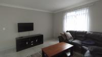 Lounges - 18 square meters of property in Fourways