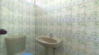 Bathroom 2 - 2 square meters of property in Pretoria West