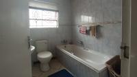 Bathroom 1 - 5 square meters of property in Clayville