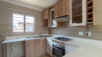 Kitchen - 10 square meters of property in Andeon