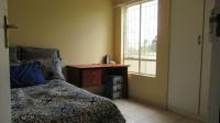 Bed Room 2 - 11 square meters of property in Aeroton