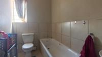 Bathroom 1 - 6 square meters of property in Danville