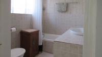 Bathroom 2 - 7 square meters of property in Florida North