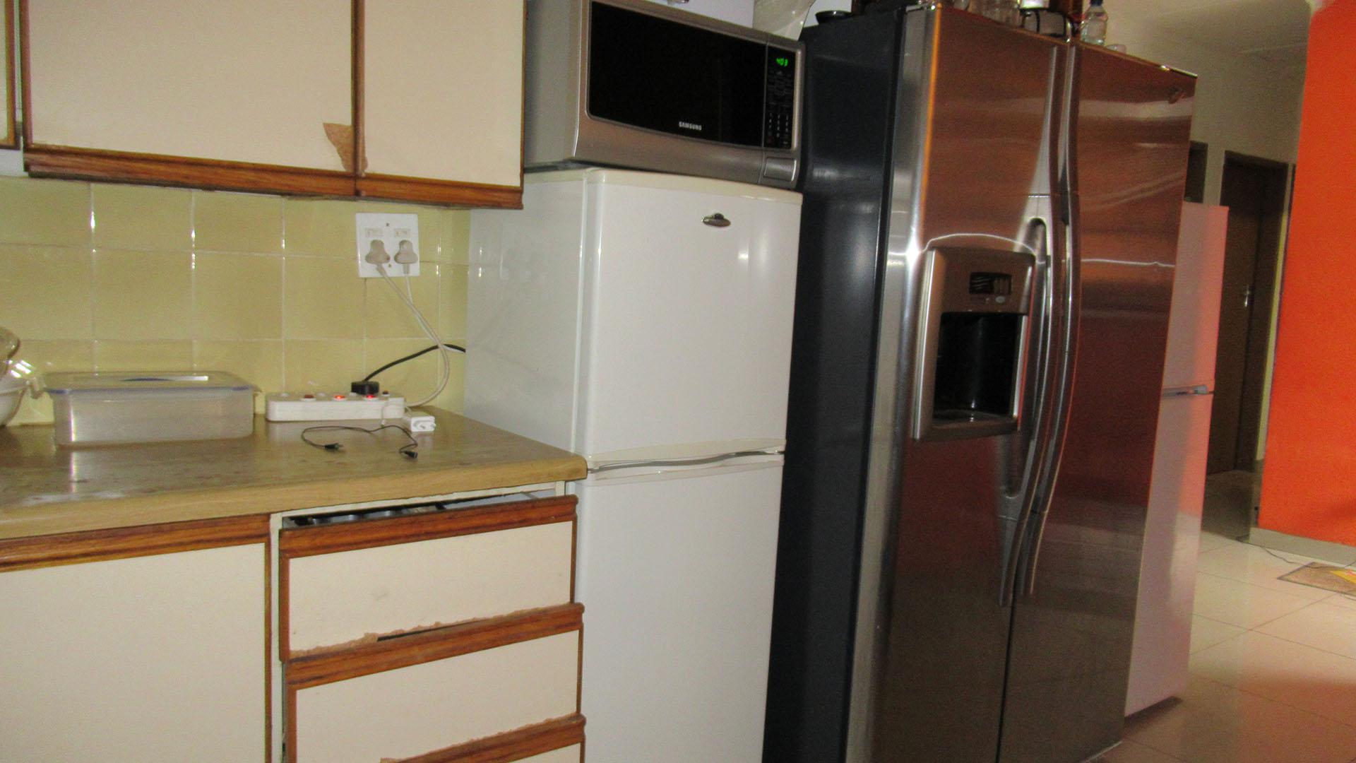 Kitchen - 13 square meters of property in Vosloorus