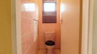 Bathroom 1 - 5 square meters of property in Hillgrove