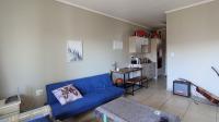 Lounges - 19 square meters of property in Rooihuiskraal North