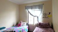 Bed Room 1 - 12 square meters of property in Castlehill