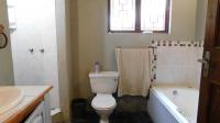 Bathroom 1 - 7 square meters of property in Warner Beach