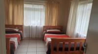 Bed Room 1 of property in Uvongo