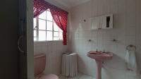 Bathroom 1 - 6 square meters of property in Chartwell A.H.