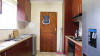Kitchen - 8 square meters of property in Kloof 