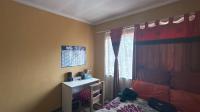 Bed Room 1 - 12 square meters of property in Meyerton