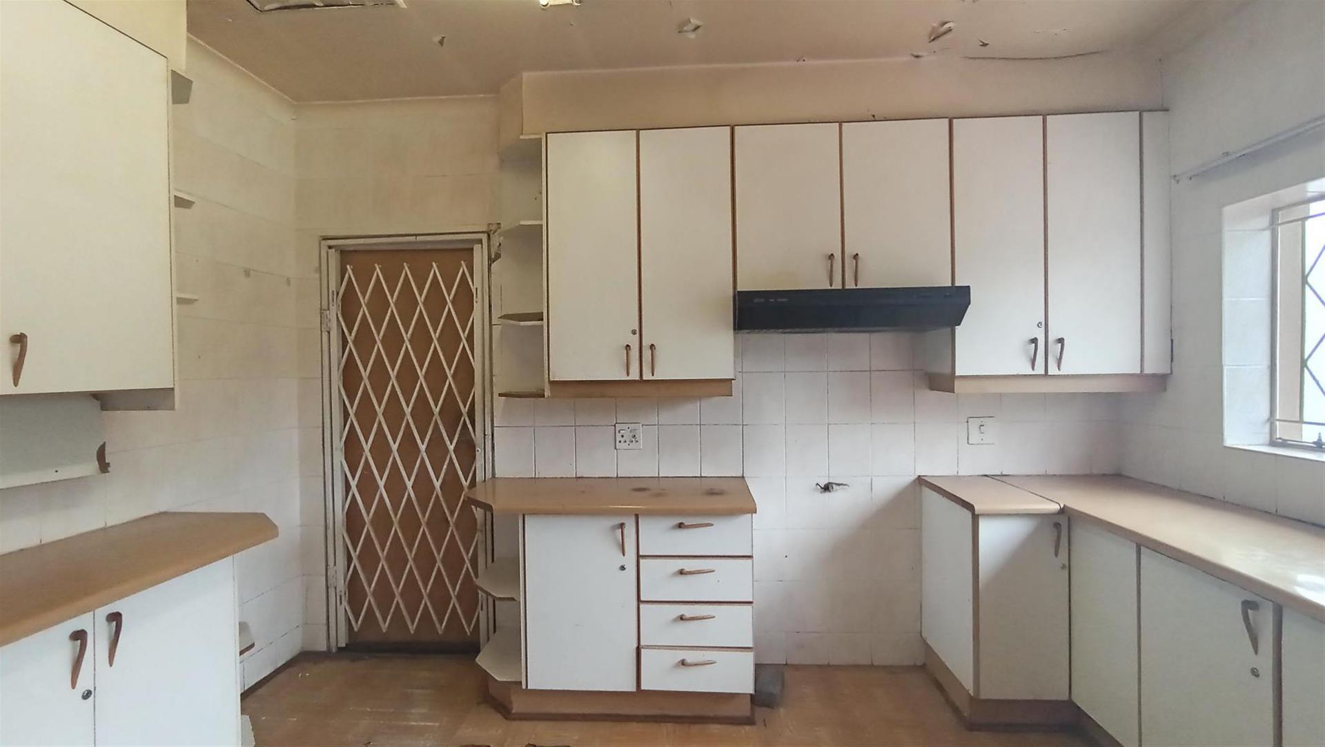 Kitchen - 16 square meters of property in Kempton Park