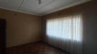 Bed Room 1 - 18 square meters of property in Sunnyridge