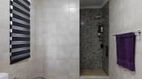 Main Bathroom - 11 square meters of property in Avoca