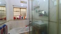 Bathroom 2 - 5 square meters of property in South Hills