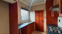 Kitchen - 8 square meters of property in Roodekop