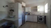 Kitchen - 12 square meters of property in Roodekrans