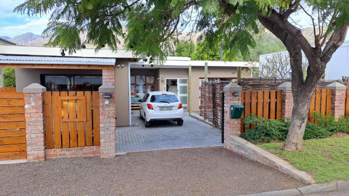 4 Bedroom House for Sale For Sale in Montagu - Home Sell - MR609126