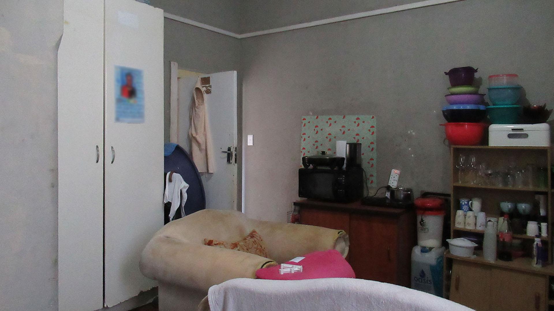 Bed Room 1 - 20 square meters of property in Kenilworth - JHB