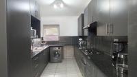 Kitchen - 15 square meters of property in Ravenswood