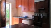 Kitchen - 9 square meters of property in Bellairspark