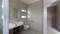Main Bathroom - 10 square meters of property in Petervale