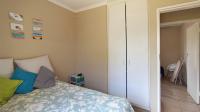 Bed Room 2 - 11 square meters of property in Heuwelsig Estate