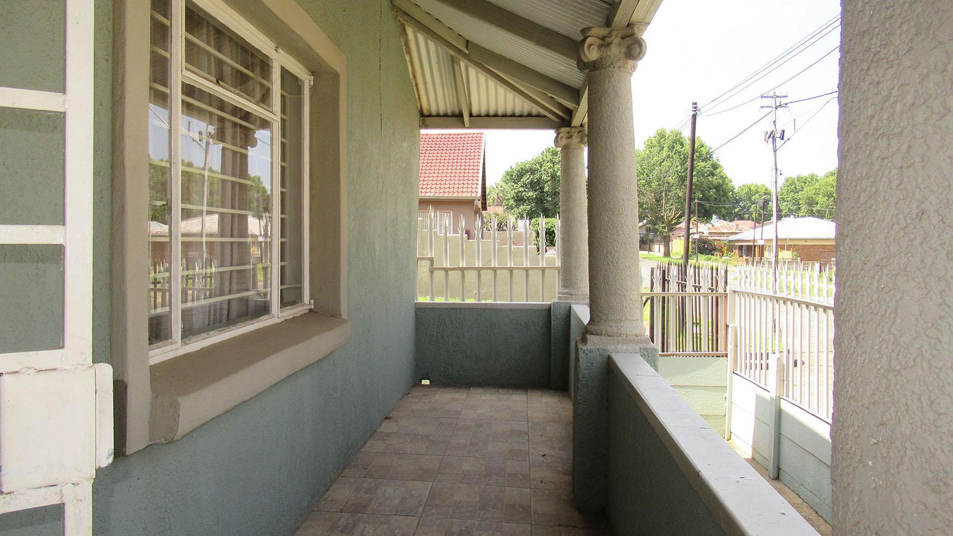 Patio - 13 square meters of property in Newlands - JHB