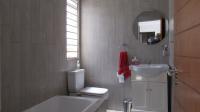 Bathroom 1 - 5 square meters of property in Newlands - JHB