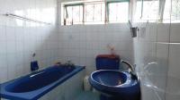 Bathroom 1 - 5 square meters of property in Regency Park