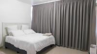 Main Bedroom - 17 square meters of property in Durban Central