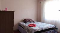 Bed Room 1 - 15 square meters of property in Toekomsrus