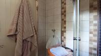 Bathroom 1 - 27 square meters of property in Sharonlea