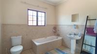Bathroom 1 - 10 square meters of property in Theresapark
