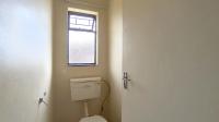 Bathroom 1 - 8 square meters of property in Montana Tuine